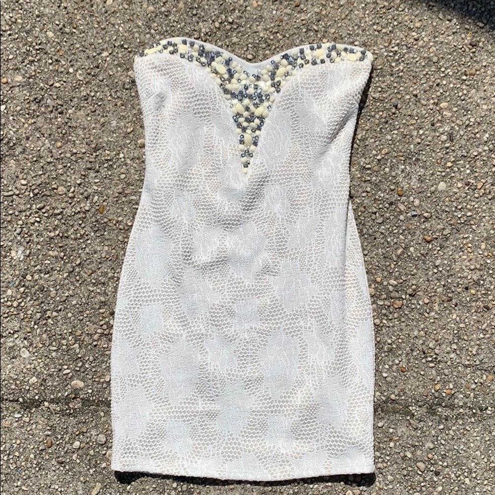 White/Cream strapless dress